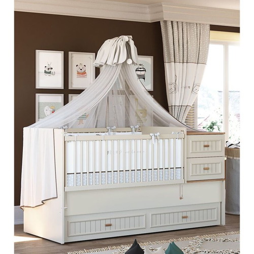 Multifunctional baby cot like new with drawers and changing table