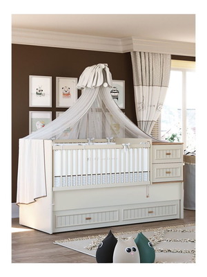 Multifunctional baby cot like new with drawers and changing table