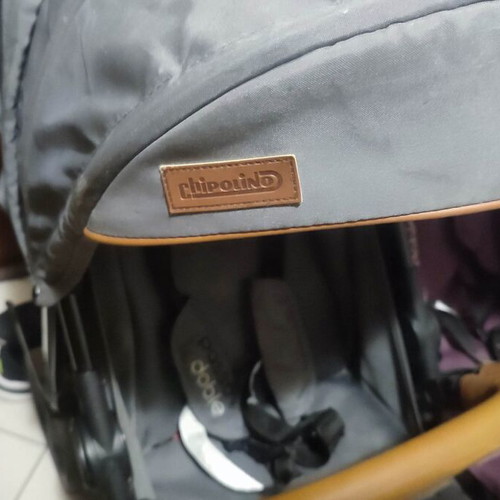 Chipolino twin stroller with accessories