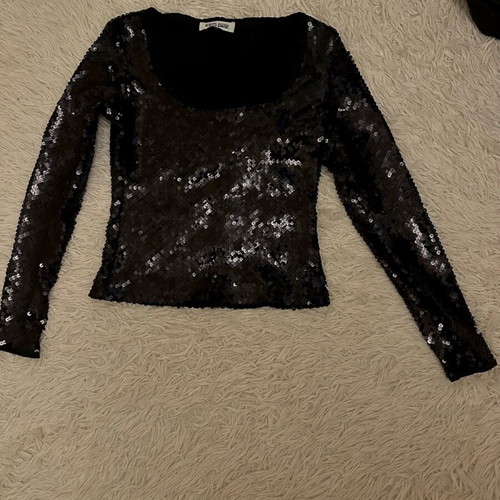 Long-sleeve black sequin blouse like new