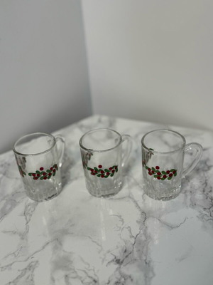 Small Christmas cups used, set of 3