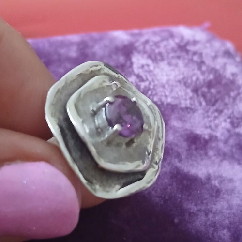Ring with amethyst silver 925, 9.5 grams, like new