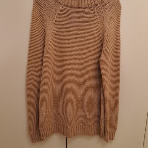 Zara knit sweater size L like new, beige cinnamon color