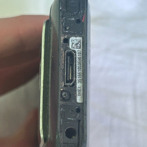Nokia N8 phone for parts used, poor condition