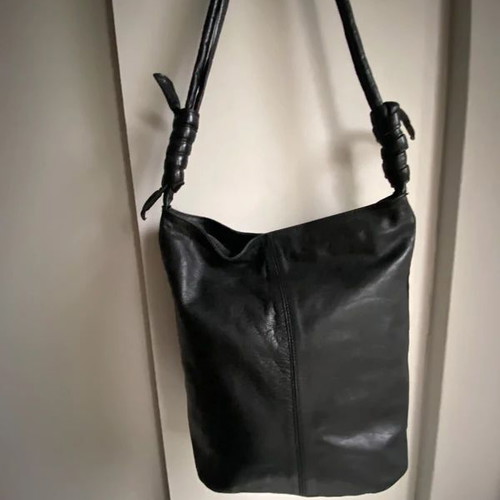 Kem women's leather shoulder bag like new, black