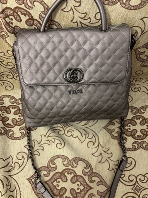 Verde shoulder bag gray like new with small gift pouch