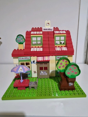Hello Kitty Building Set Unico Plus House used