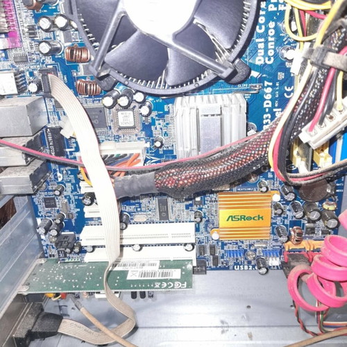 Pentium 4 desktop computer with Acer monitor, keyboard and speakers