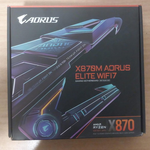 Gigabyte X870M AORUS Elite WIFI7 Motherboard Micro ATX like new with AMD AM5 Socket