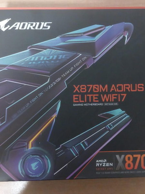 Gigabyte X870M AORUS Elite WIFI7 Μητρική πλακέτα Micro ATX σαν καινούργια με AMD AM5 Socket