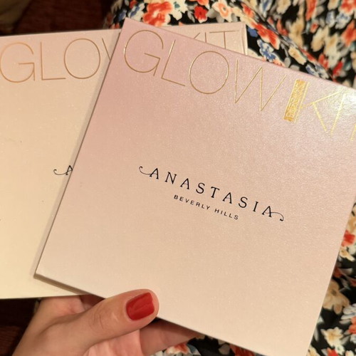 Glow Kit Anastasia Beverly Hills highlighters new