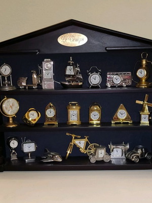 Le Temps De'Agostini miniature clocks new pack of 21 pieces