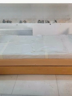 Bed with sliding second bed and mattresses like new