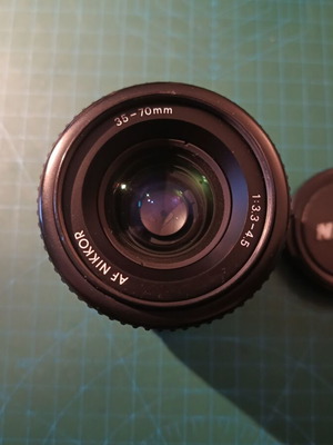 Nikon AF Nikkor 35-70mm f/3.3-4.5 φακός zoom