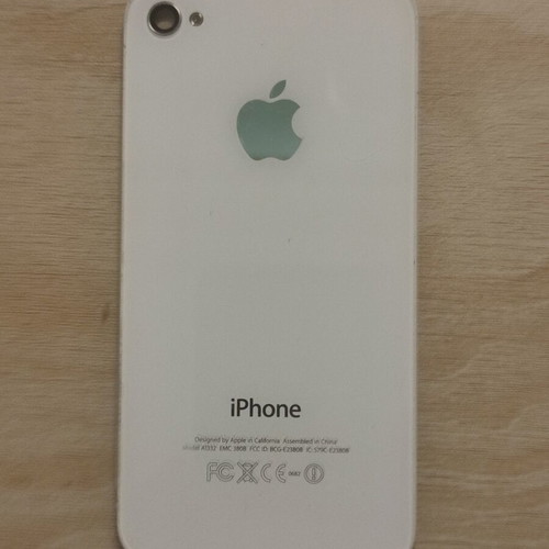 Apple iPhone 4 A1332 back cover used, white