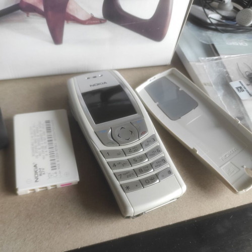 Nokia 6610 collector's phone like new with original accessories