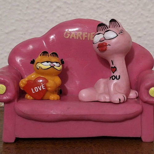 Vintage Garfield & Arlene on Couch PVC figure used