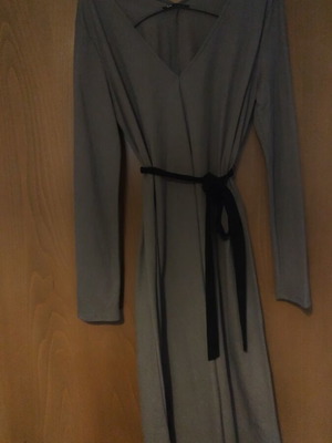 Zara dress with velour belt, size M, like new, gray mouse