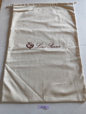 Loro Piana θήκη προστασίας και αποθήκευσης 60 x 41 εκ.