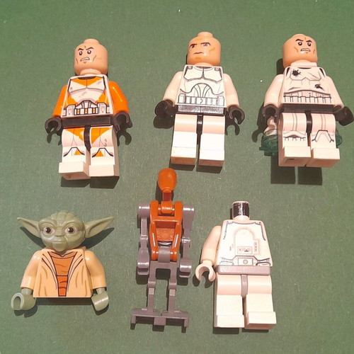 Lego Star Wars figures and parts used, pack