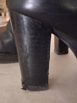 Leather ankle boots used, size 40, made in Spain, black