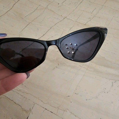 Sunglasses used in very good condition