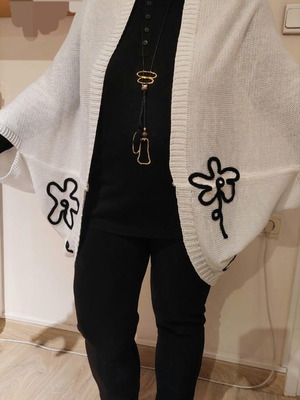 Women's cardigan new cape style with applique design