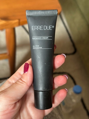 Erre Due liquid highlighter used, all over radiance cream