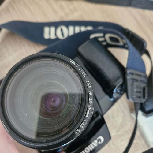 Canon EOS 1000F camera used with case