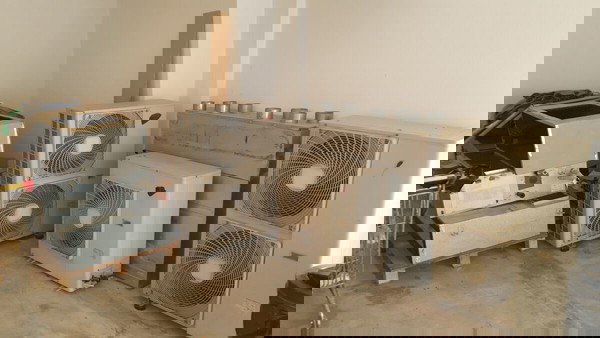 Daikin made in belgioum 3 μοναδες συνολο 150btu καναλατο οροφη