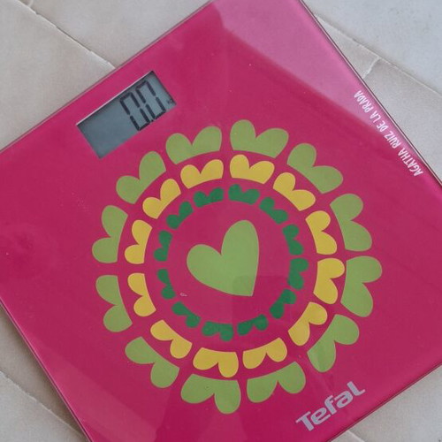 Tefal precision scale by Agatha Ruiz de la Prada