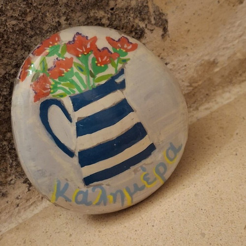 Hand-painted porcelain paperweight decorative ornament