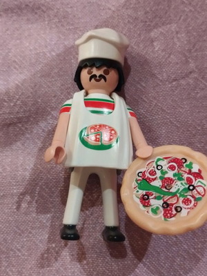 Playmobil 9241 Figures Series 12 Boys Pizza like new