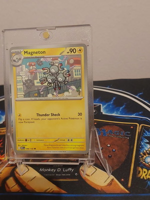 Magneton Pokémon card like new