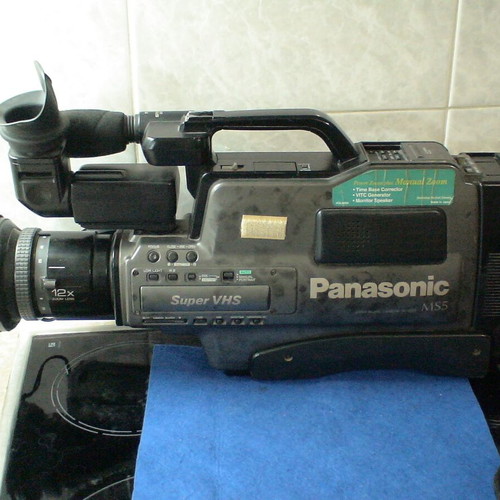 Panasonic MS5 Super VHS Camera used, for parts or repair