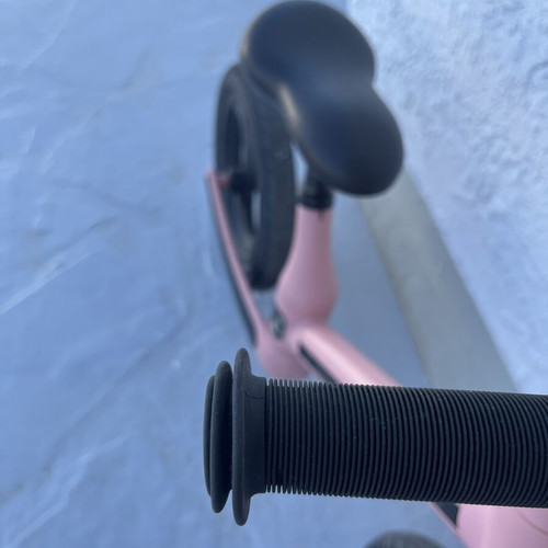 Topmark Manu Folding Balance Bike like new, pink