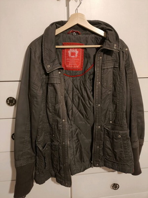 Brown jacket size L like new