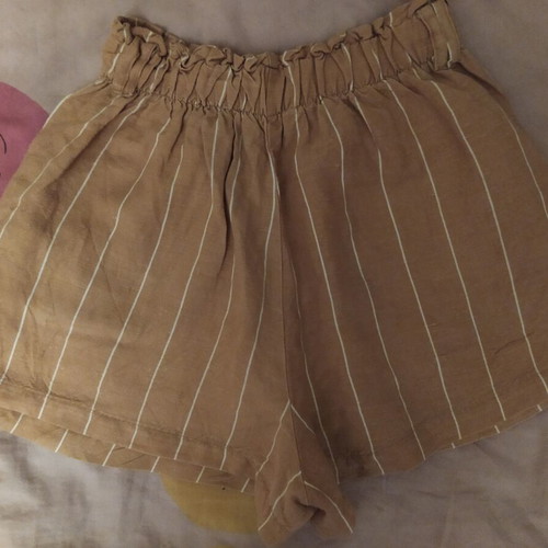 Bershka shorts No S, 53% linen 47% viscose, beige and white