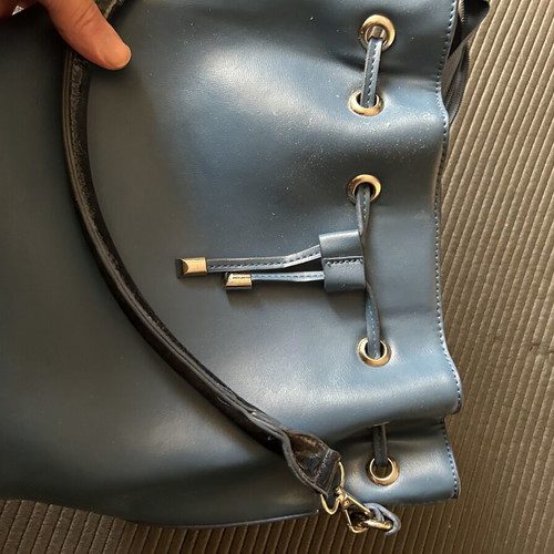 Doca women's handbag like new, blue