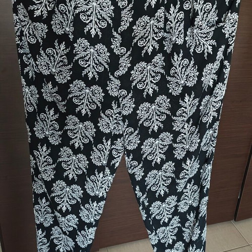 Flowy pants with black and white pattern, size S
