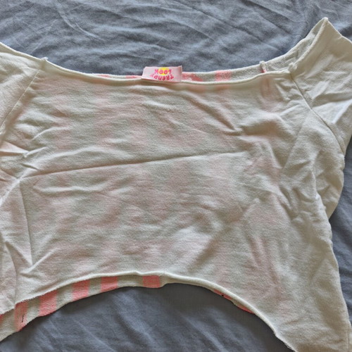 Crop top trendy look like new, white and pink, small size