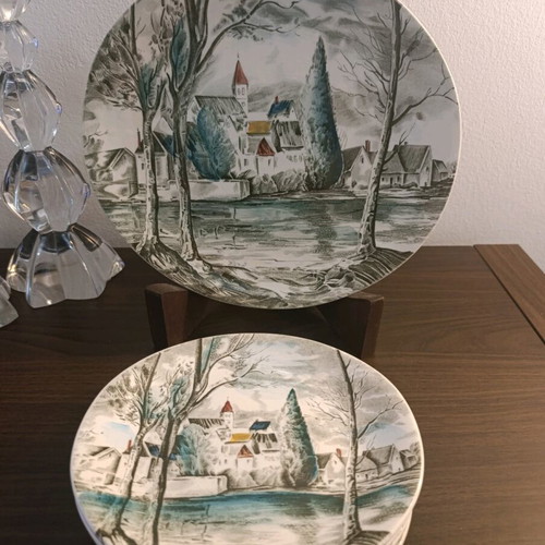 Johnson Bros Dream Town plate set like new, vintage English design
