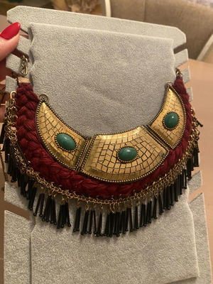 Pull & Bear necklace with stones used, multicolored and gold