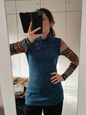 Long-sleeve blouse like new, multicolor turquoise, size S