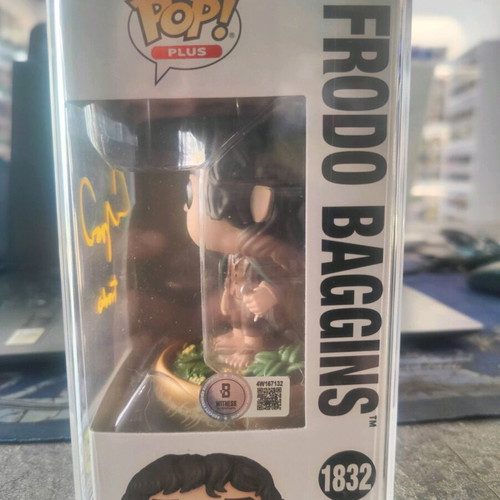 Funko Pop! Frodo Baggins signed by Elijah Wood new