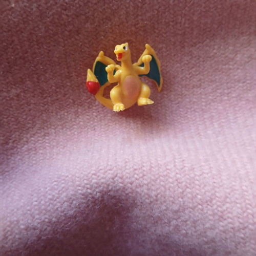 Charizard Gen 1 mini figure Pokemon