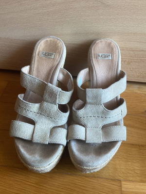 Ugg Tawnie women's platform espadrille sandals, beige suede