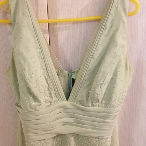 Demetrios formal dress green like new, size L
