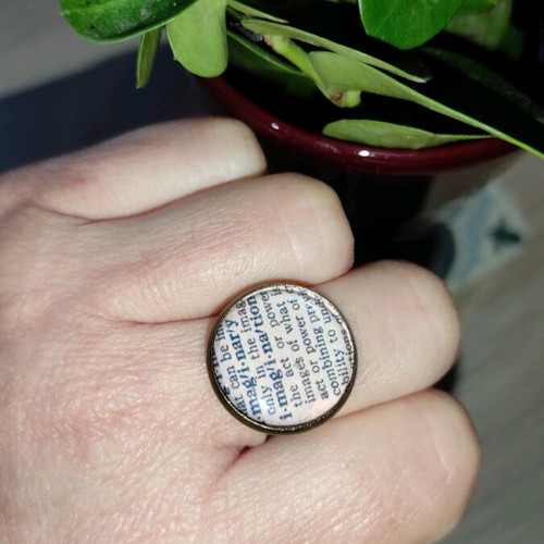 Imagination ring like new, handmade with liquid glass