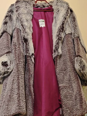 Women's luxury faux fur coat size 48 like new, gray and beige